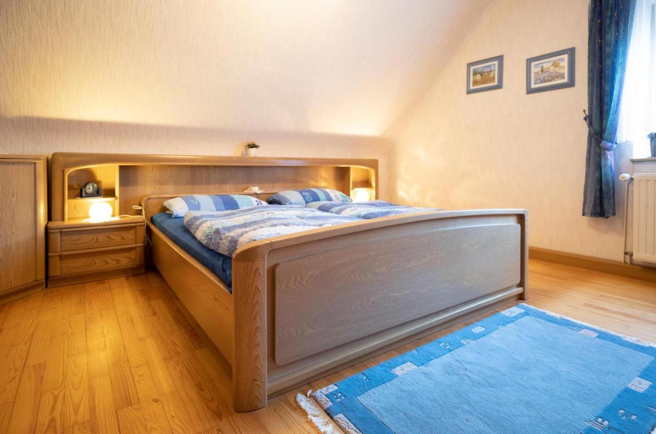 Ferienhaus Schaumbergblick ロースハイム エクステリア 写真